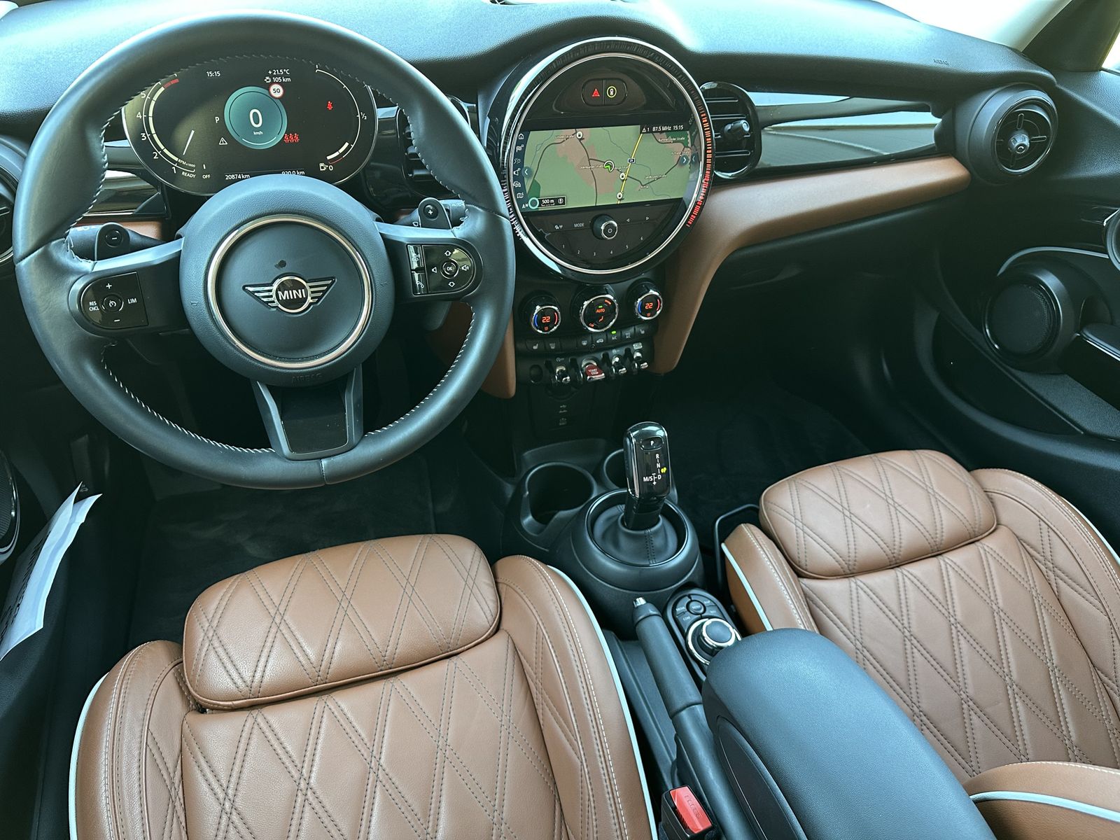 Fahrzeugabbildung MINI Cooper S 5-Türer Classic-Trim NAV+LED+KAMERA+DA