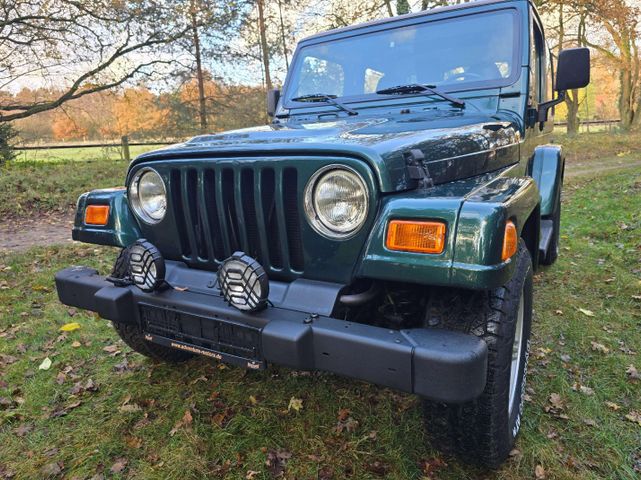 Jeep Wrangler 4.0 Sahara 81.000km 2Hd.   Sammlerzusta