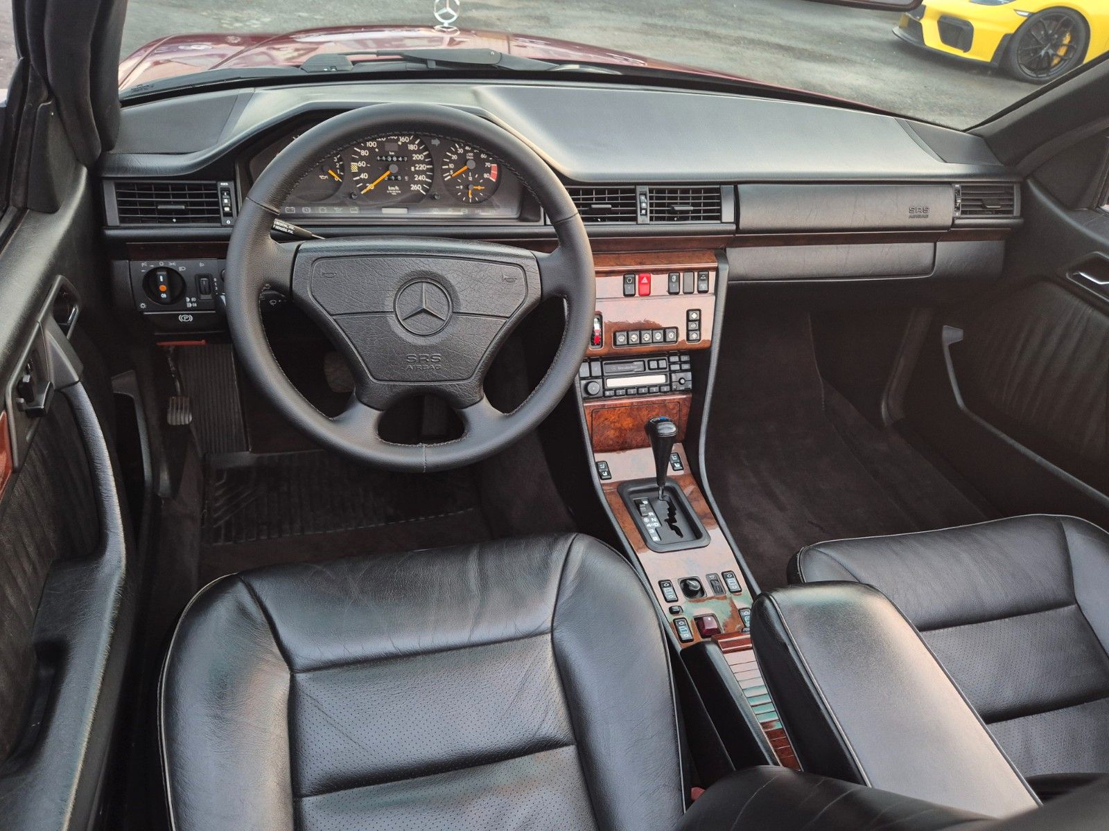 Fahrzeugabbildung Mercedes-Benz 300 CE-24 Sportline/Deutsch/Sehr viele Optionen