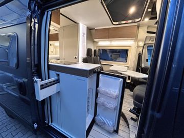 Westfalia Columbus 600 D 140PS 8G Schlafdach SOLAR SKYVIEW