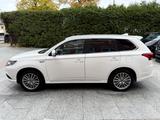 Mitsubishi Outlander 2.4 PHEV 4WD Spirit *Leder*Navi*Kamera - Mitsubishi Outlander Gebrauchtwagen in München