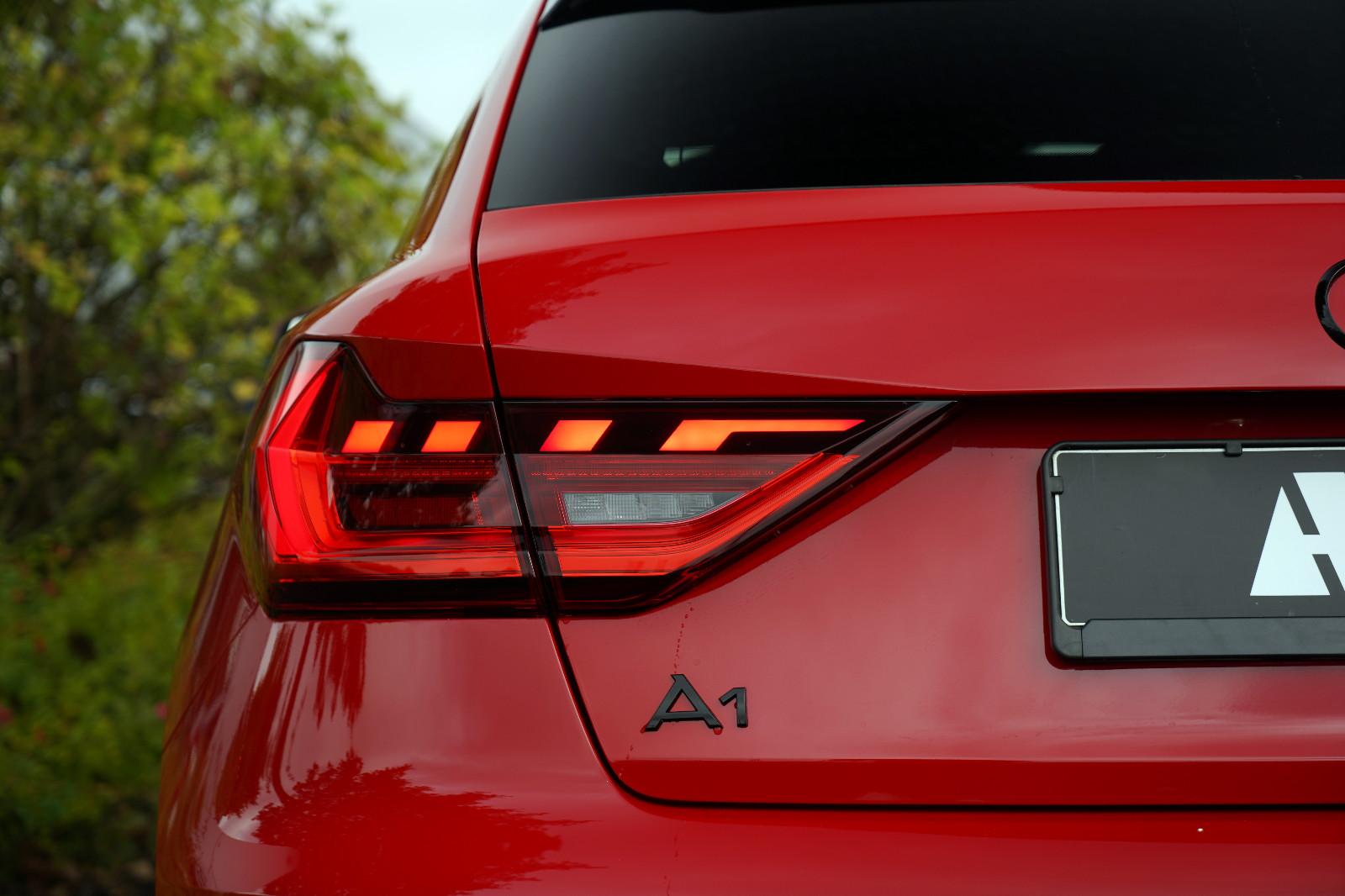 Audi A1 SPORTBACK 30TFSI SLINE INFOTAINMENT PLUS KAME