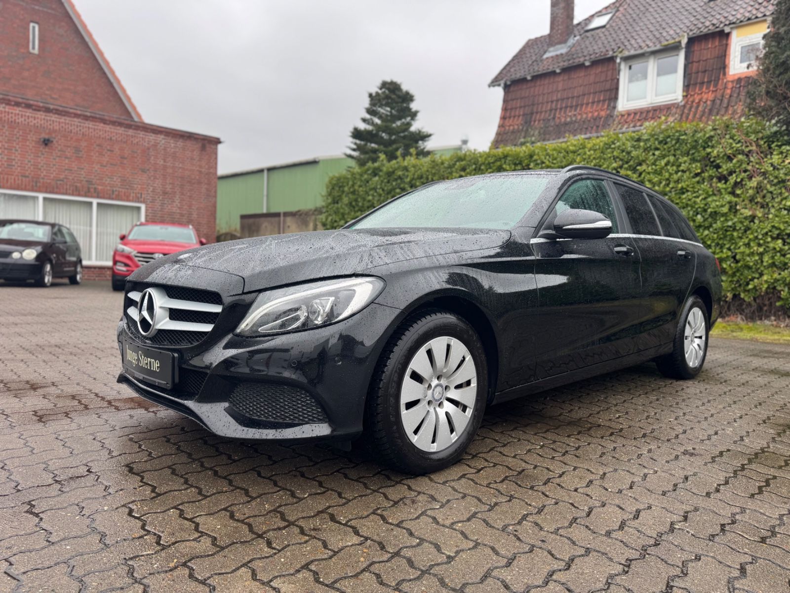 MERCEDES-BENZ C 180 AVANDGARDE Leder Navi Xenon Panorama2.Hand