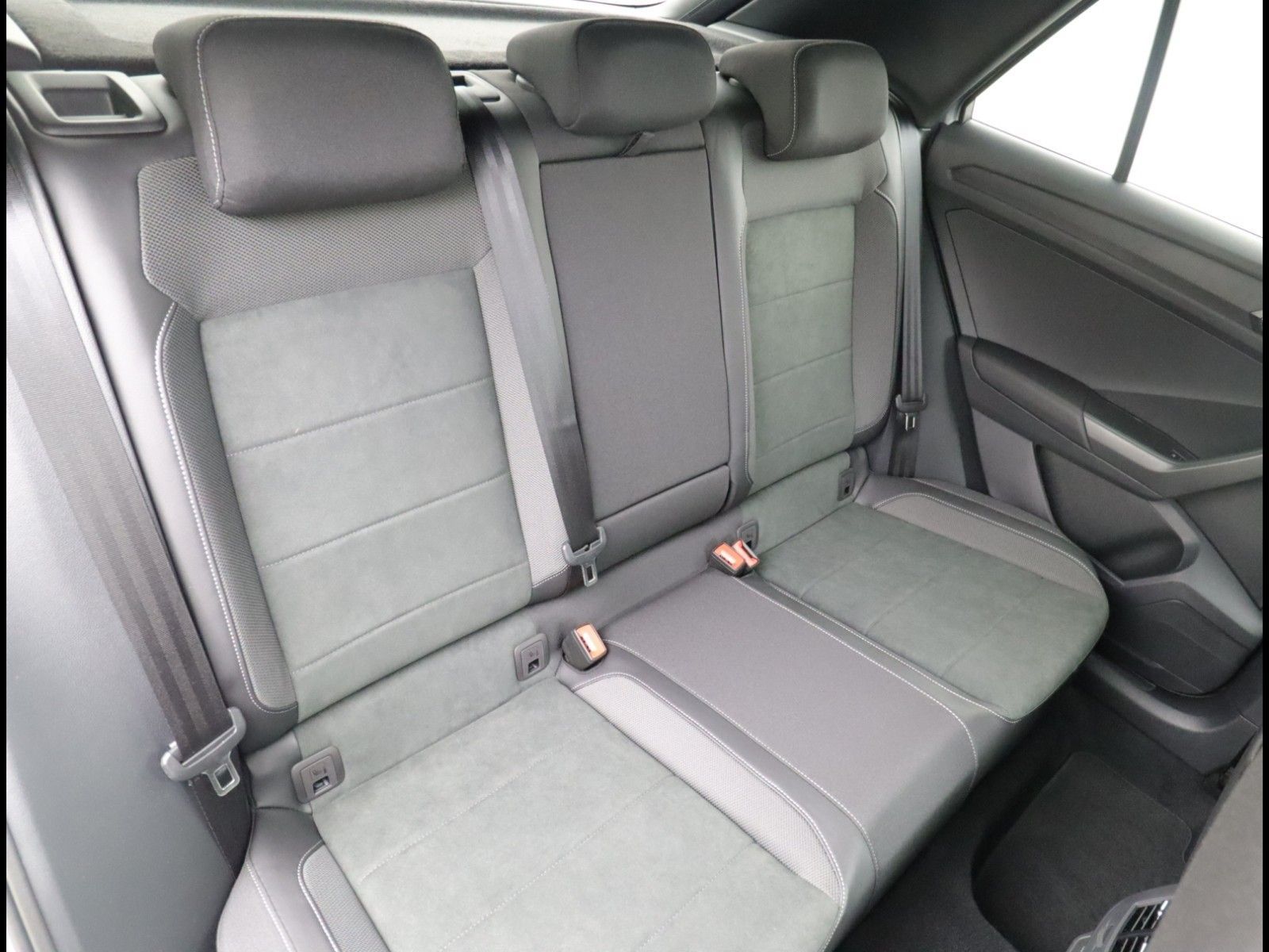 Volkswagen T-Roc - Bild 8