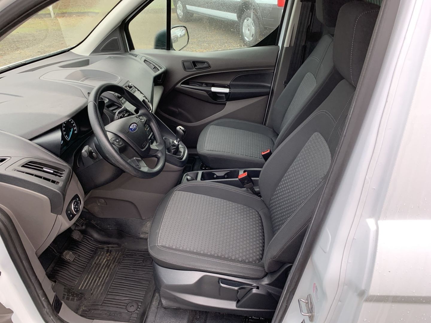 Fahrzeugabbildung Ford Transit Connect Kasten Trend netto 13.000,- EUR