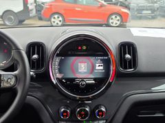 Fahrzeugabbildung Cooper Countryman Essential Trim