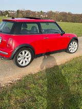 MINI COOPER AT-Motor ,  Kein Reparaturstau - gebrauchte MINI MINI aus dem Jahr 2003