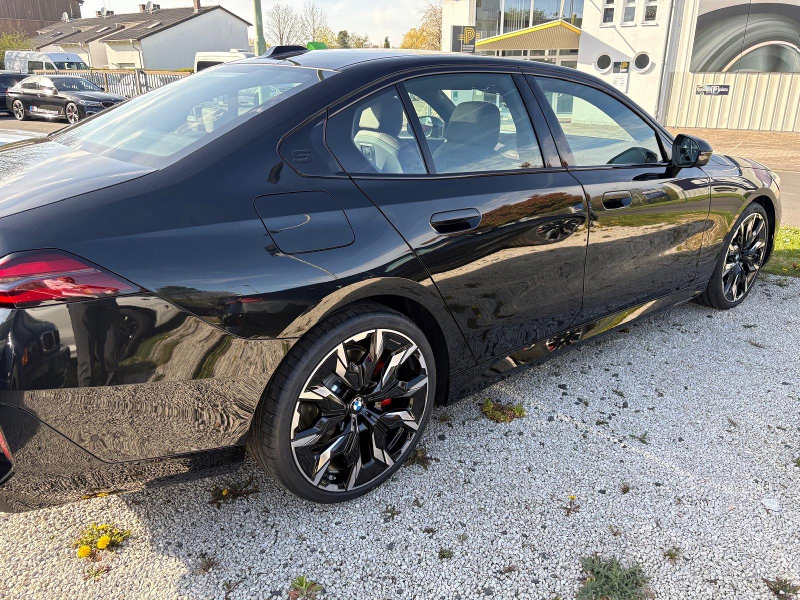 BMW 520 i M Sport,Panorama,LED,Kamera,2026