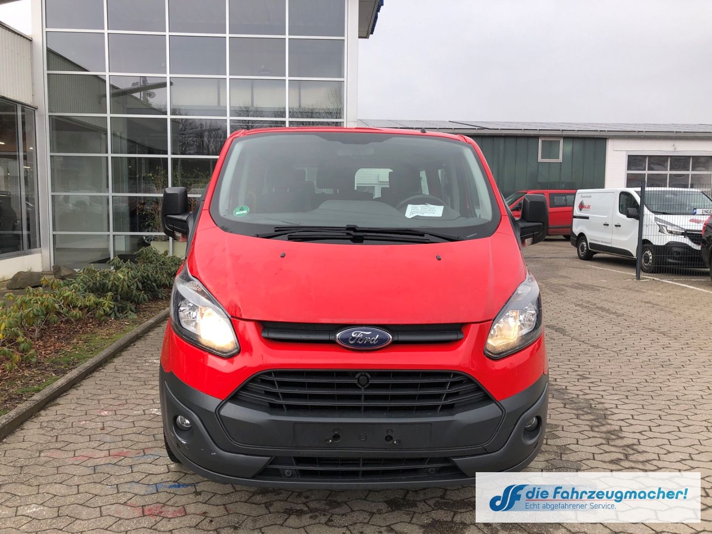 Fahrzeugabbildung Ford Transit Custom Kombi 300 L1 2.2 TDCi *2271 Expor