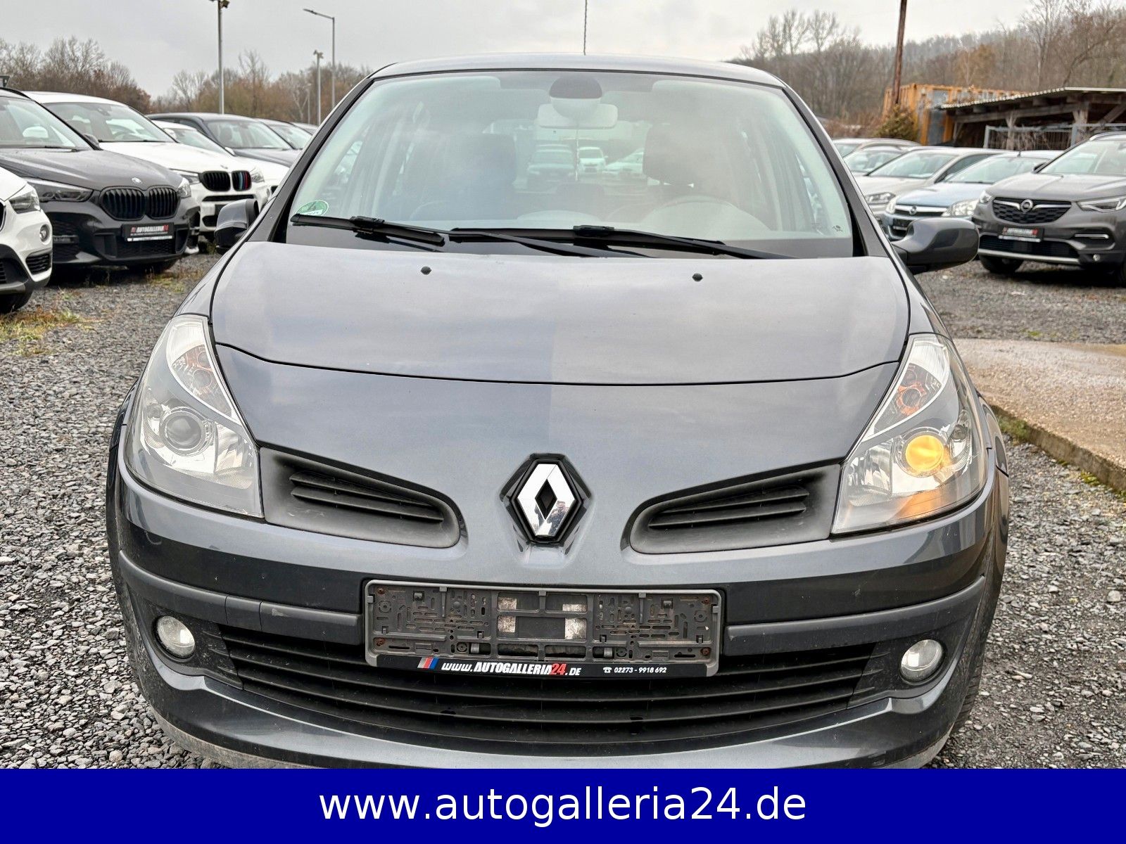 Fahrzeugabbildung Renault Clio III Exception 1.5 dCi Klima Leder TÜV 08/26
