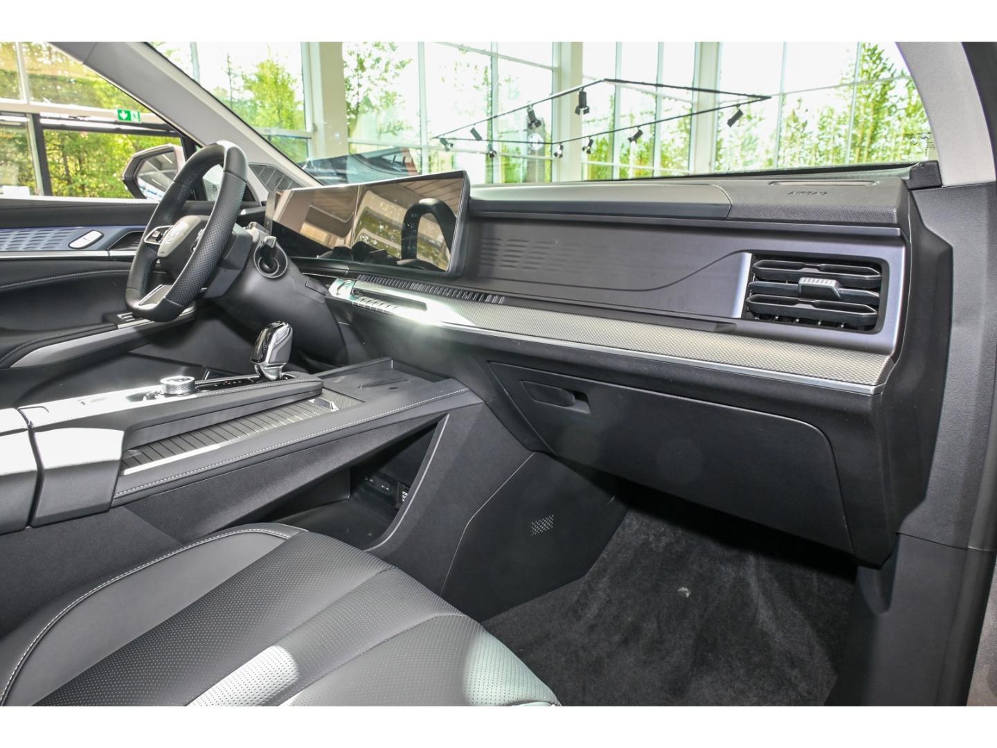MG S9 PHEV StandHZG El. Panodach Navi Leder Digital