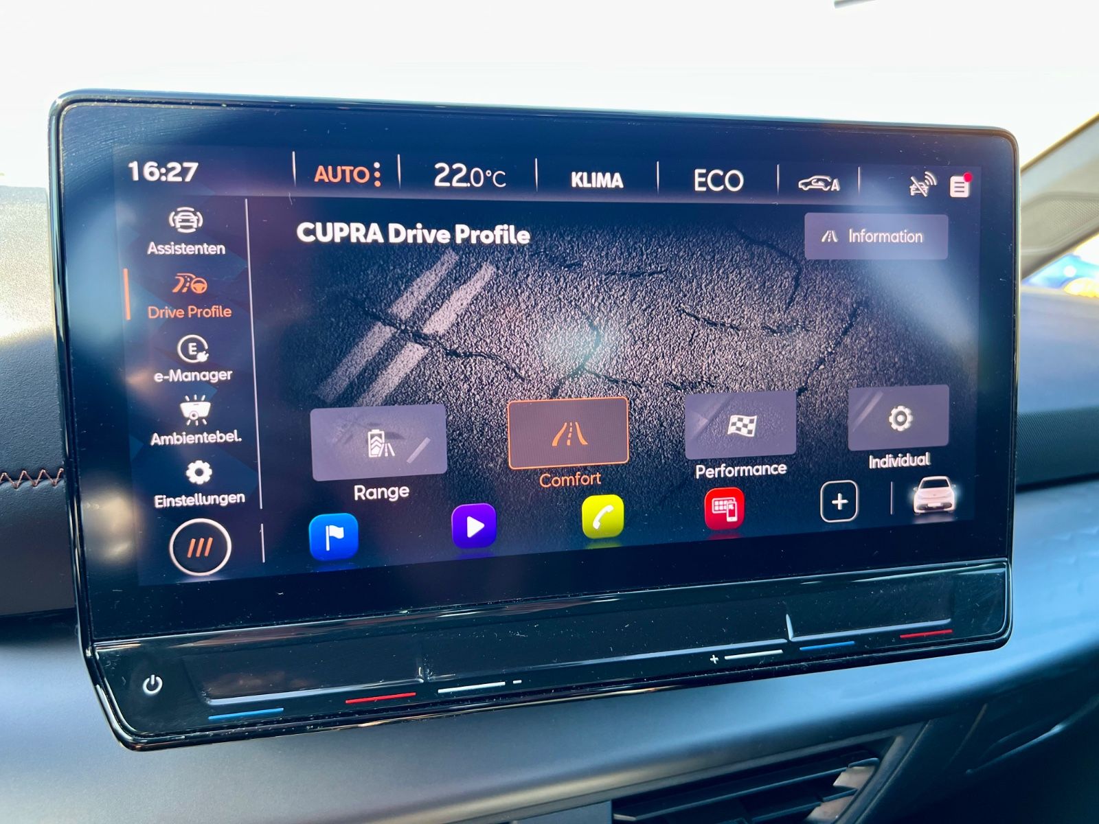 CUPRA Born KLIMAAUT LED PDC L+R-SENSOR DAB CARPLAY