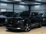 Peugeot 5008 GT PANO*SHZ*MSGE*NGHTV*360*FOCAL*ACC*1.H - Peugeot 5008 mit Schiebedach