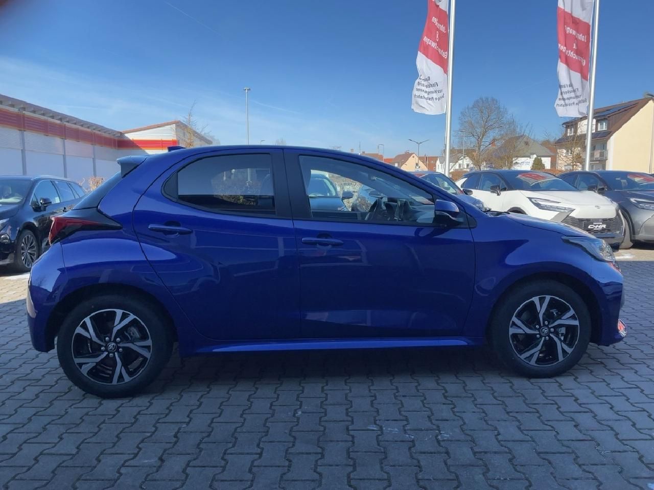 Fahrzeugabbildung Toyota Yaris Hybrid 116 PS Team D + Comfort Paket
