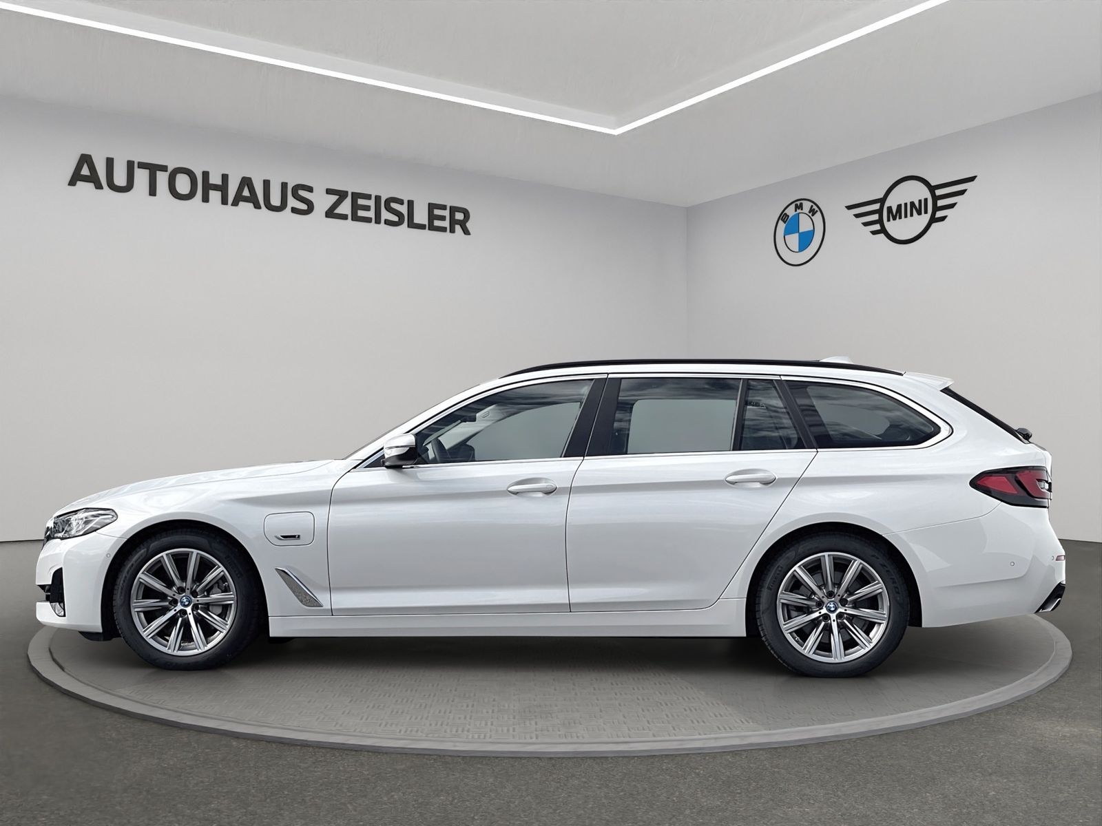 BMW 530e Touring Komfortsitze Leder Head-Up PanoDach foto 4