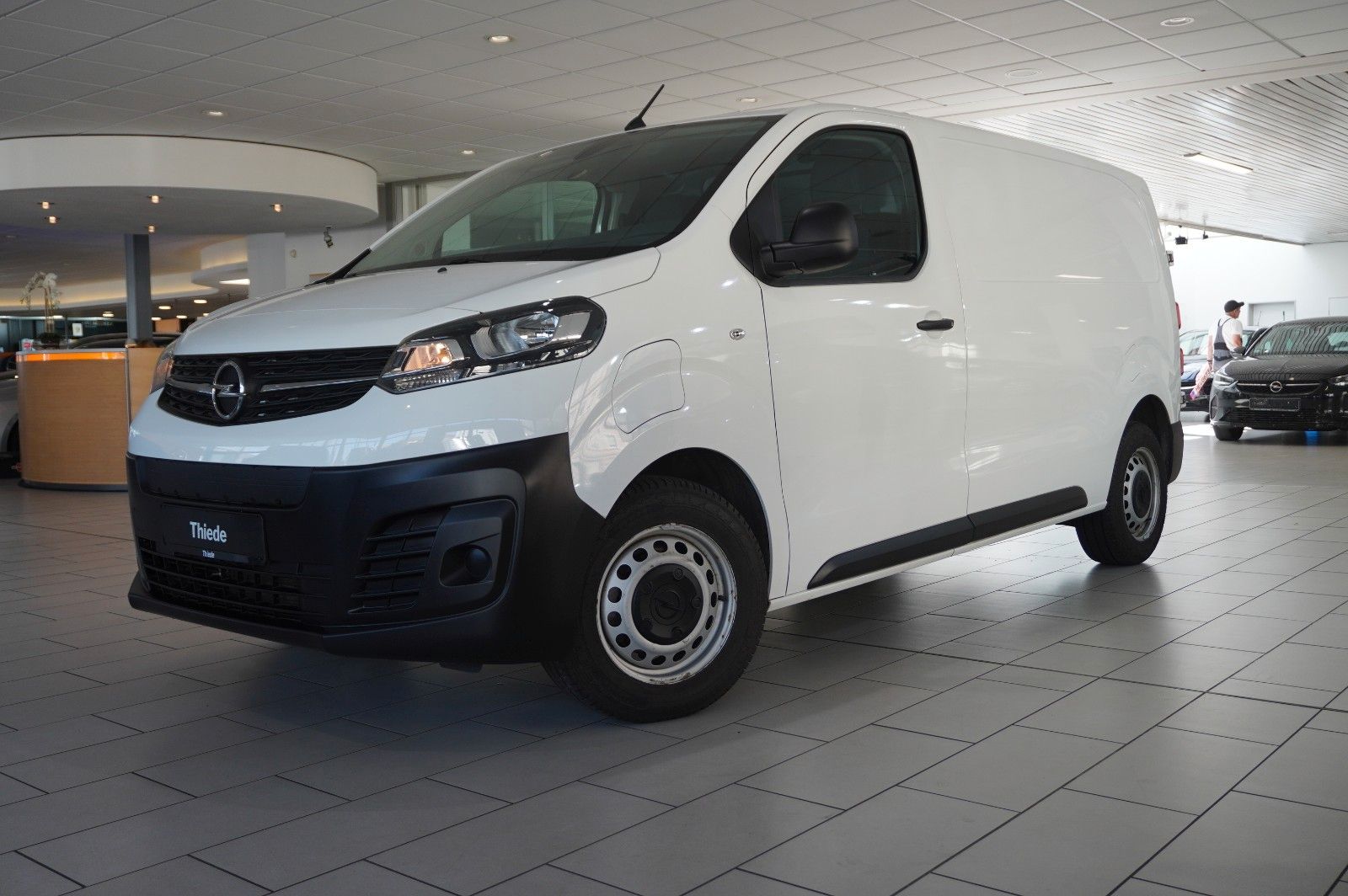 Fahrzeugabbildung Opel Vivaro-e Cargo Edition "M" KLIMA/PDC/TEMP./USB