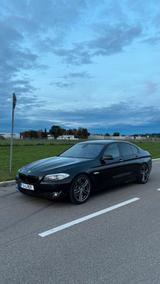BMW 528i 6 Zylinder - BMW 528 aus 2011: 528i