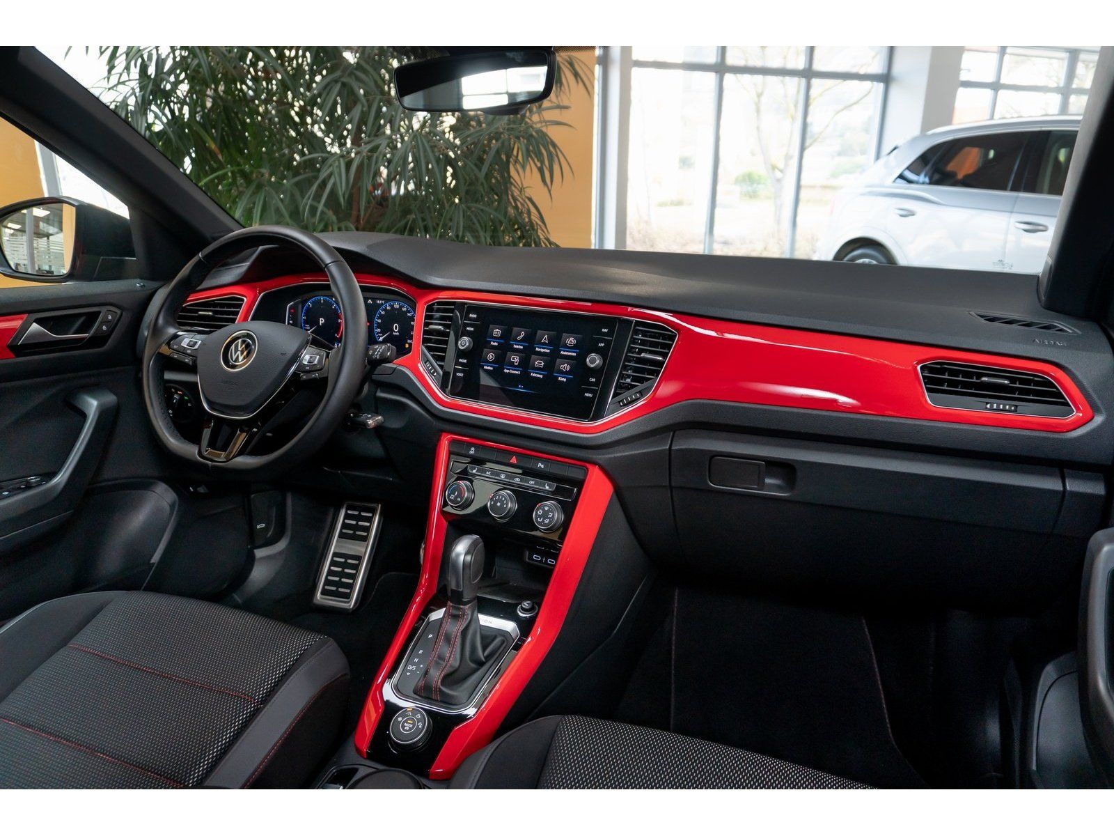 Fahrzeugabbildung Volkswagen T-Roc Sport 4Motion TDI DSG *AHK*Cam*Navi*LED*