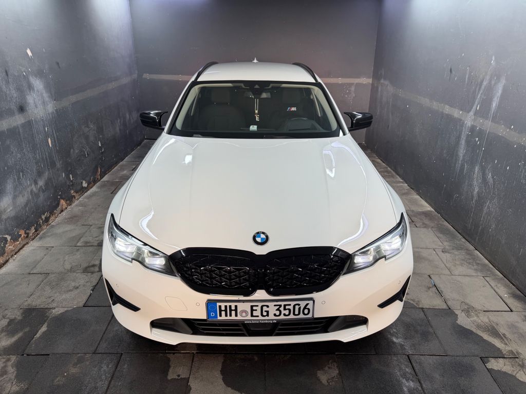 Image of BMW 320