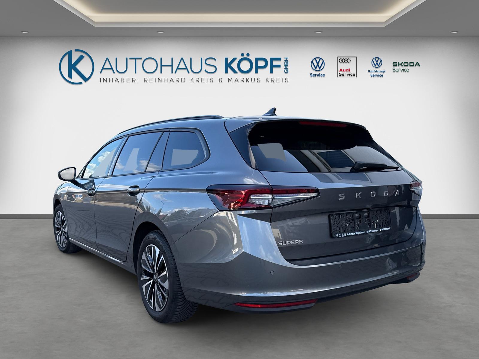 Skoda Superb Combi 2.0 TDI Selection AHK Head up Pano