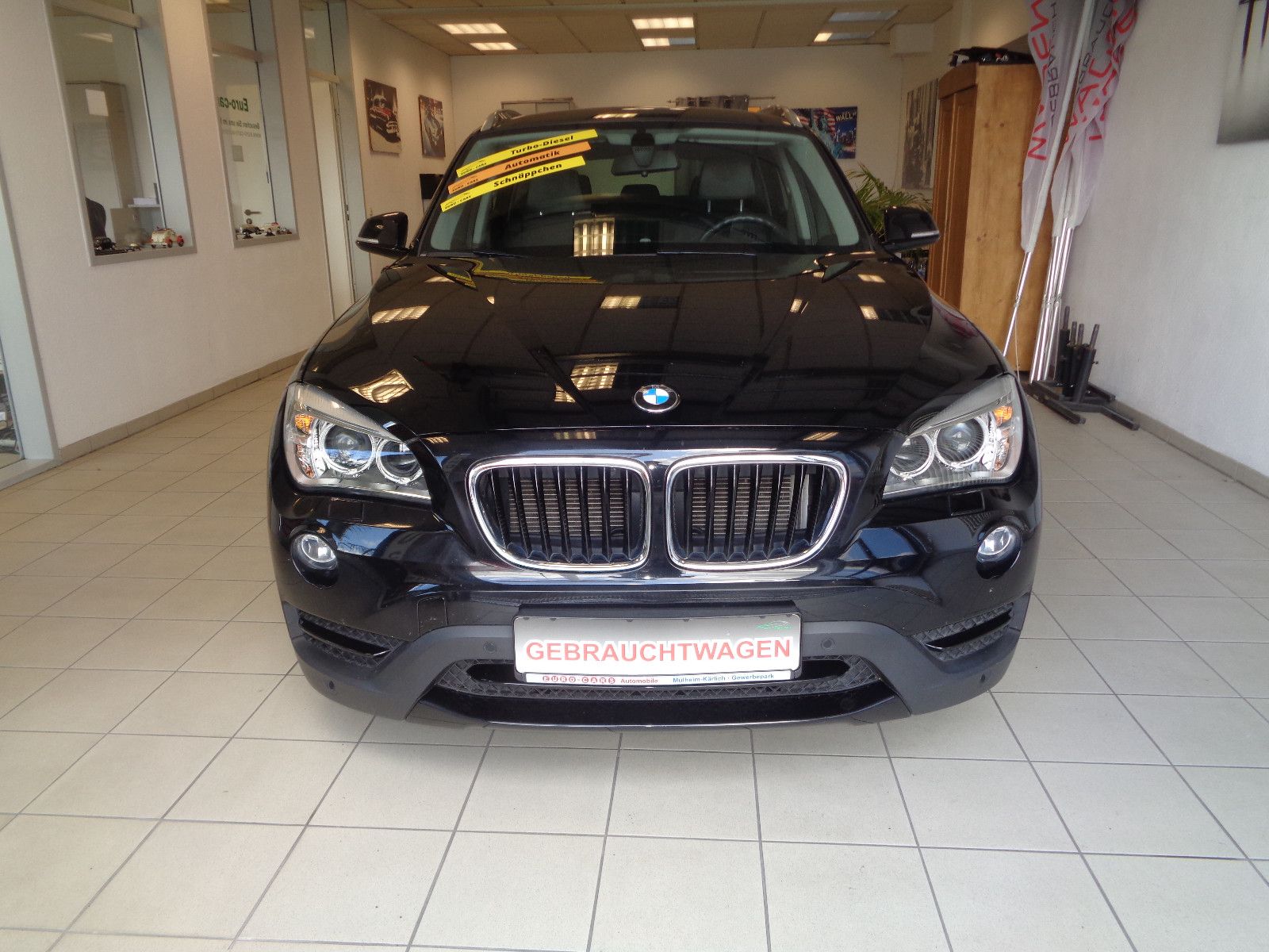 Fahrzeugabbildung BMW X1 xDrive 20d / BI-XENON / AHK /