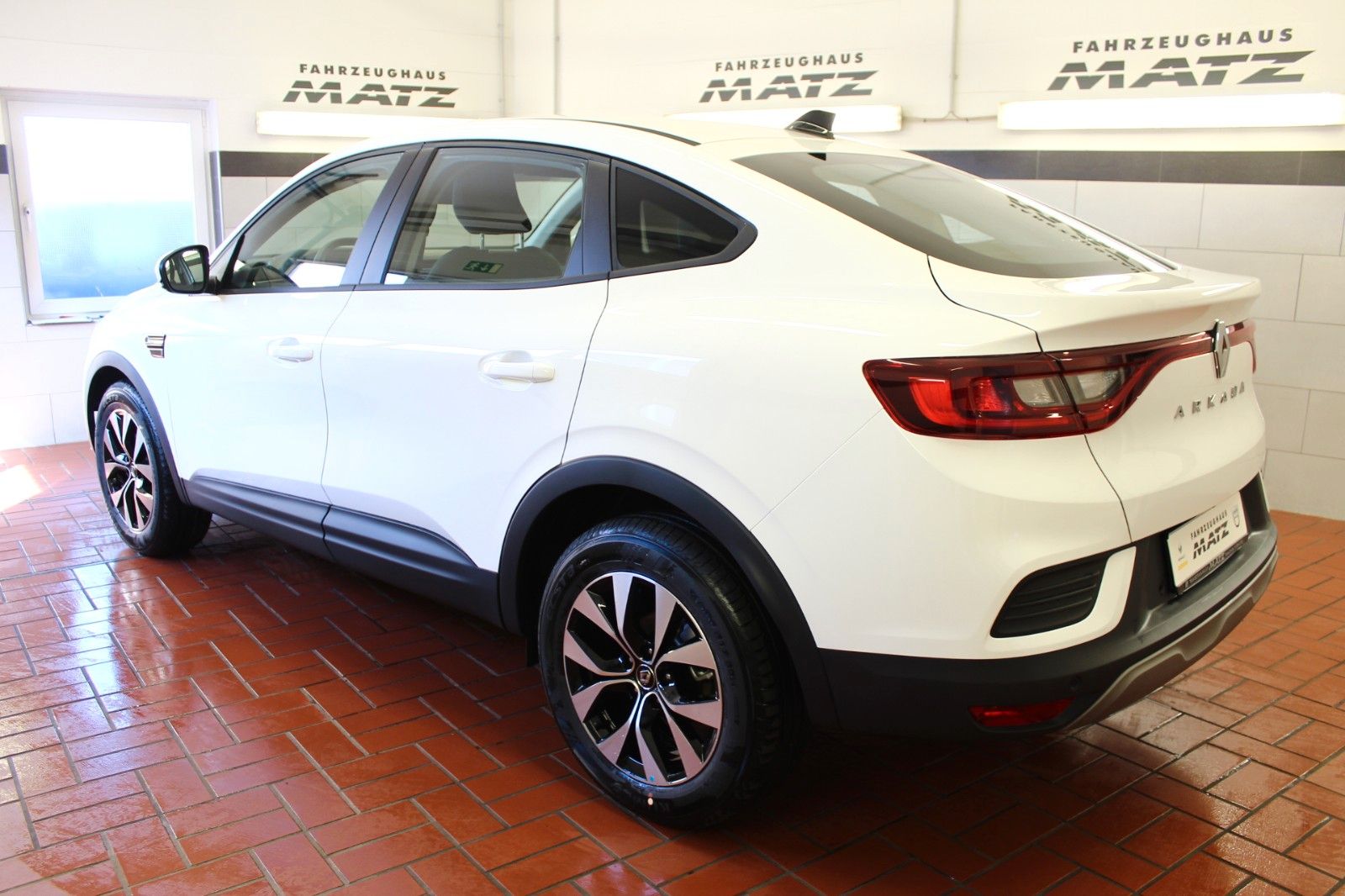 Fahrzeugabbildung Renault Arkana TCe 140 EDC ZEN *Easy-Link*Kamera*