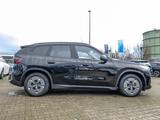 BMW iX1 xDrive30 AHK Pano Widescreen LED RFK DAB - schwarze BMW iX1