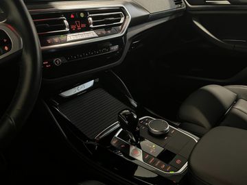 BMW X4 - 10