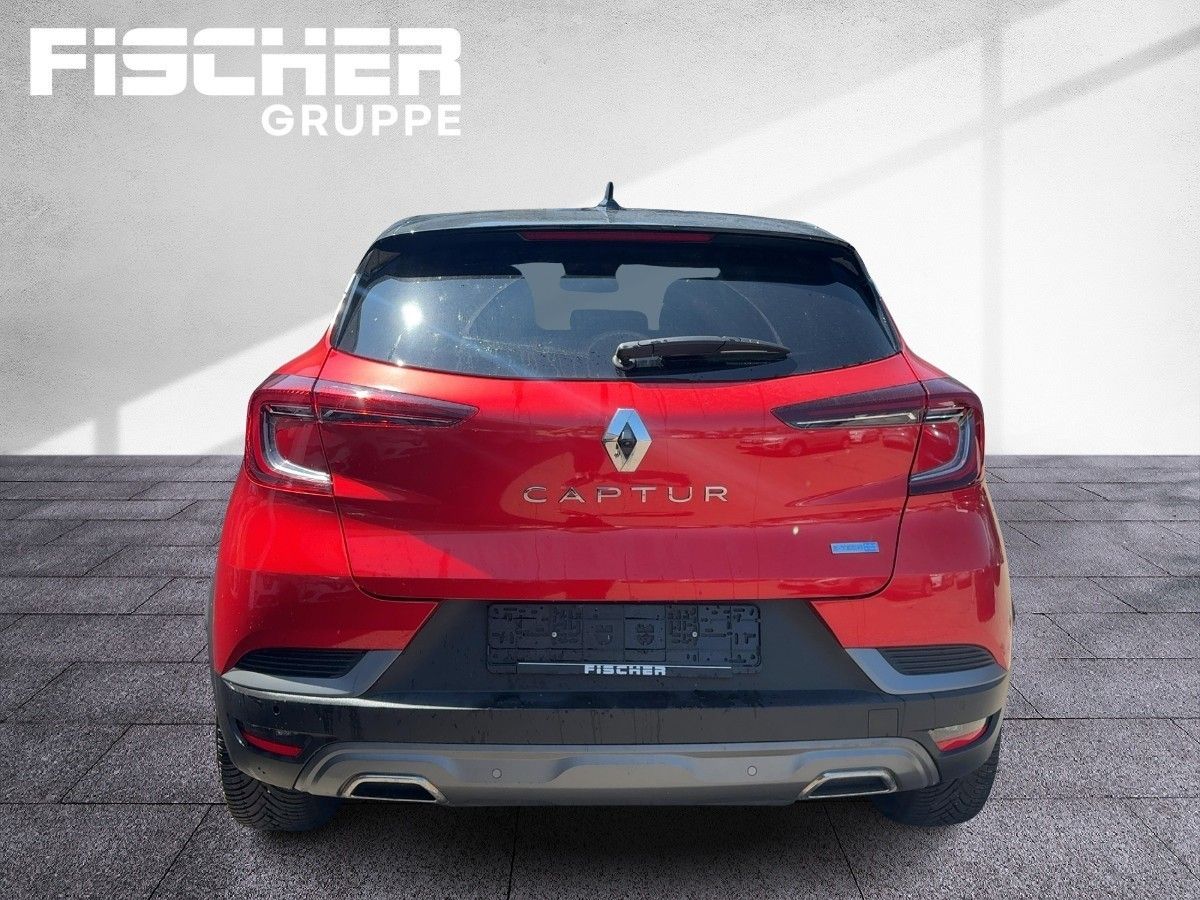Fahrzeugabbildung Renault Captur R.S. LINE E-TECH Plug-in 160