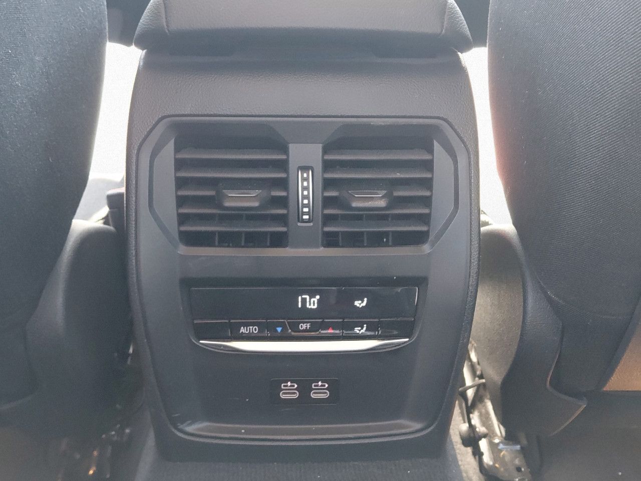 BMW 318d Touring Aut.,Pano,HUD,Kamera,Shadow,DA,SHZ foto 16