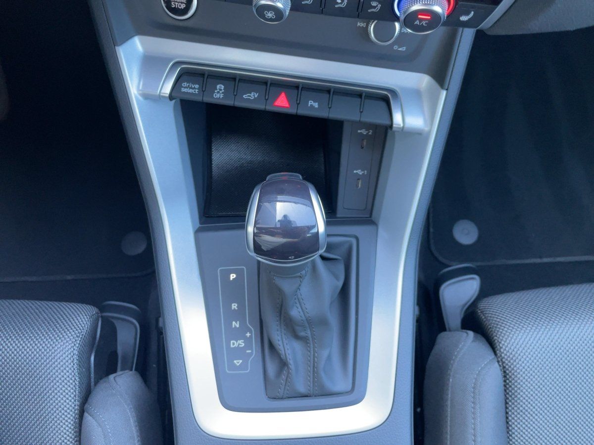 Audi Q3 Sportback 1,4 PHEV APP+VIRT+LED+NAVI+PDC foto 16