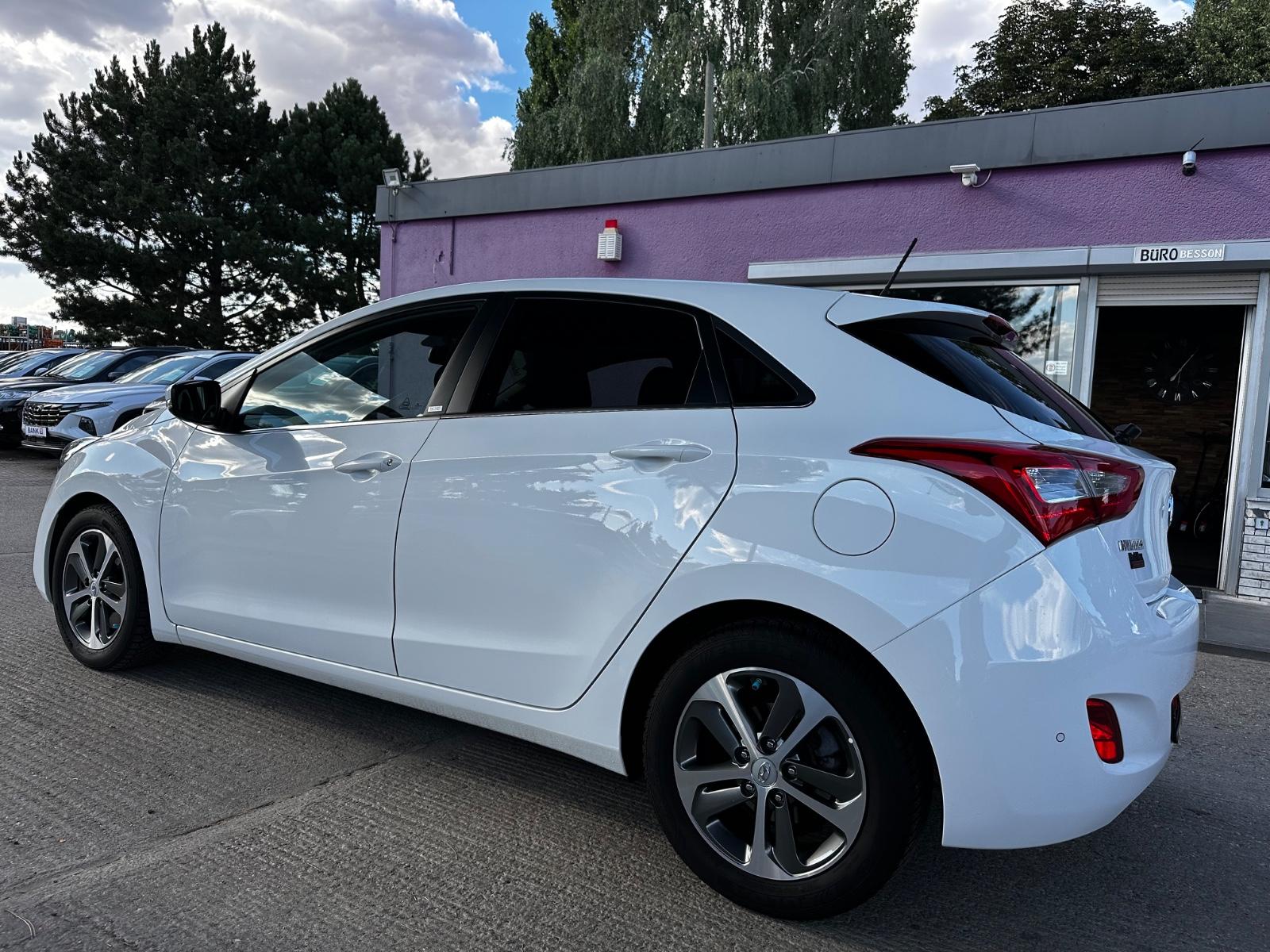 Hyundai i30 blue Passion Plus "KAMERA"NAVI"SHZ"LHZ"