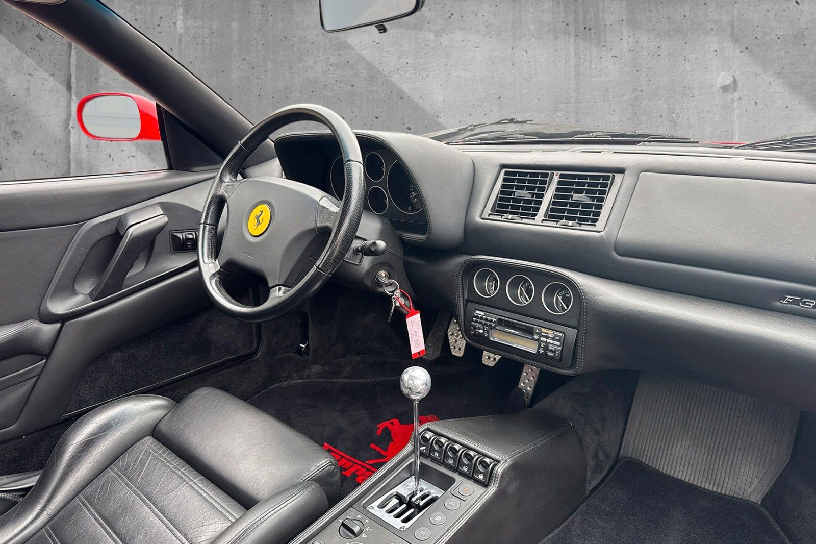 Fahrzeugabbildung Ferrari F355 GTS*Manual*Challenge Grill*Perfekt