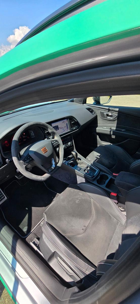 Seat Leon Cupra ST 300 4Drive | Schalensitze | Tuning
