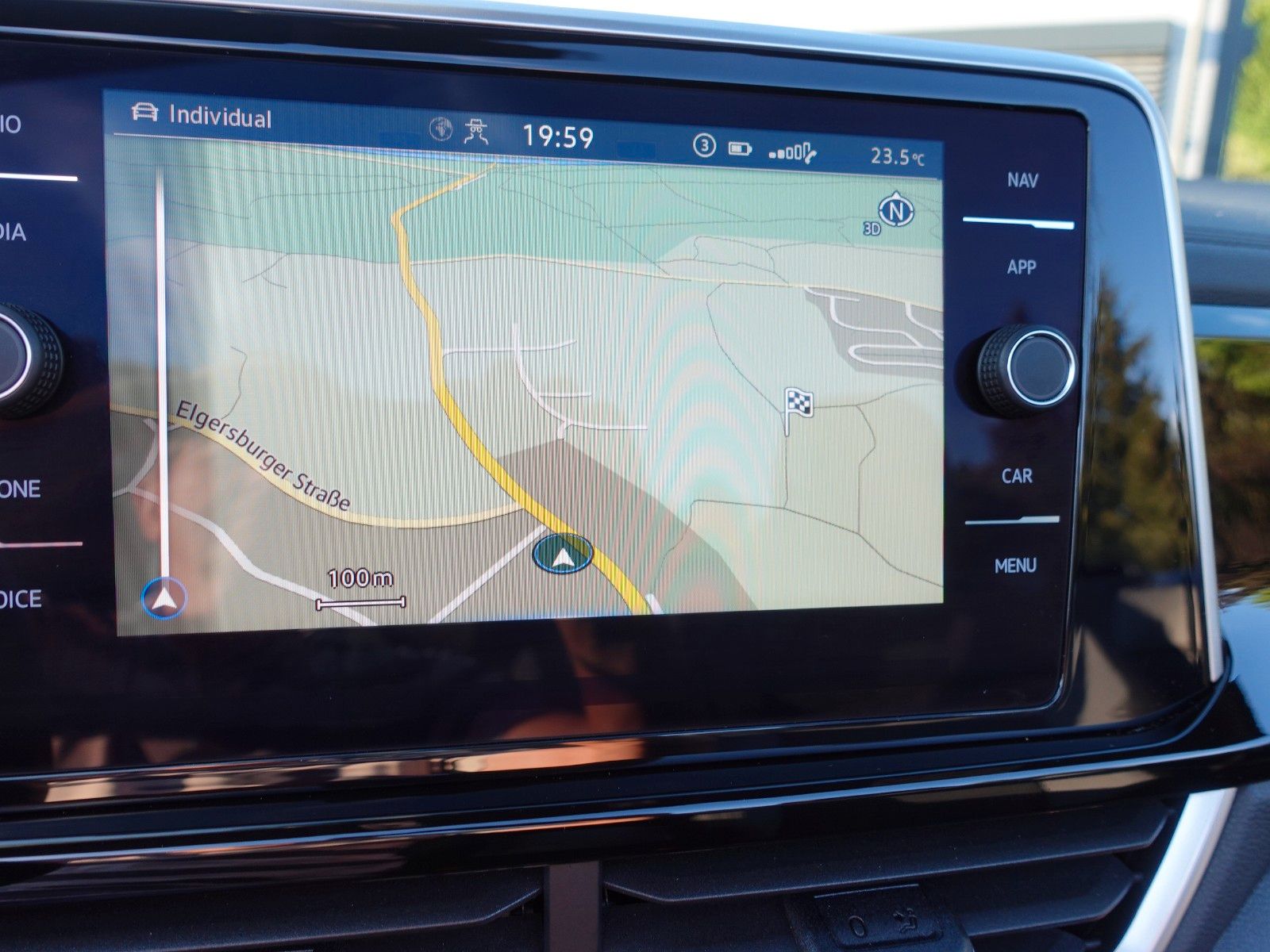 Fahrzeugabbildung Volkswagen T-Roc Cabriolet 1.5 TSI DSG R-Line AHK/Matrix/