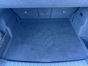 BMW iX1 xDrive30 Head-Up DAB LED RFK Komfortzg. Shz