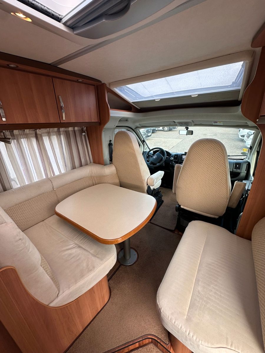 Fahrzeugabbildung HYMER / ERIBA / HYMERCAR T 614 CL exclusive line *super Ausstattung*