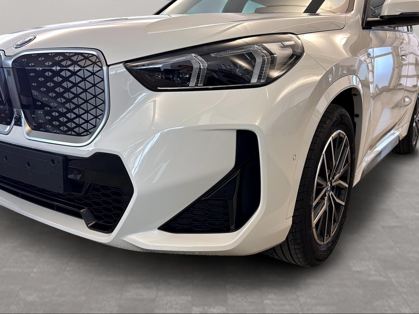 BMW iX1 - Bild 12
