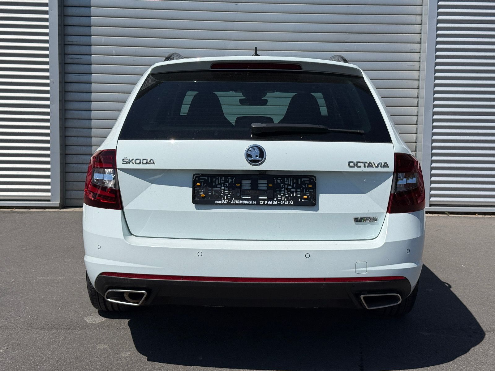 Skoda Octavia Combi RS DSG ACC LED Navi Pano Kam SHZ foto 7