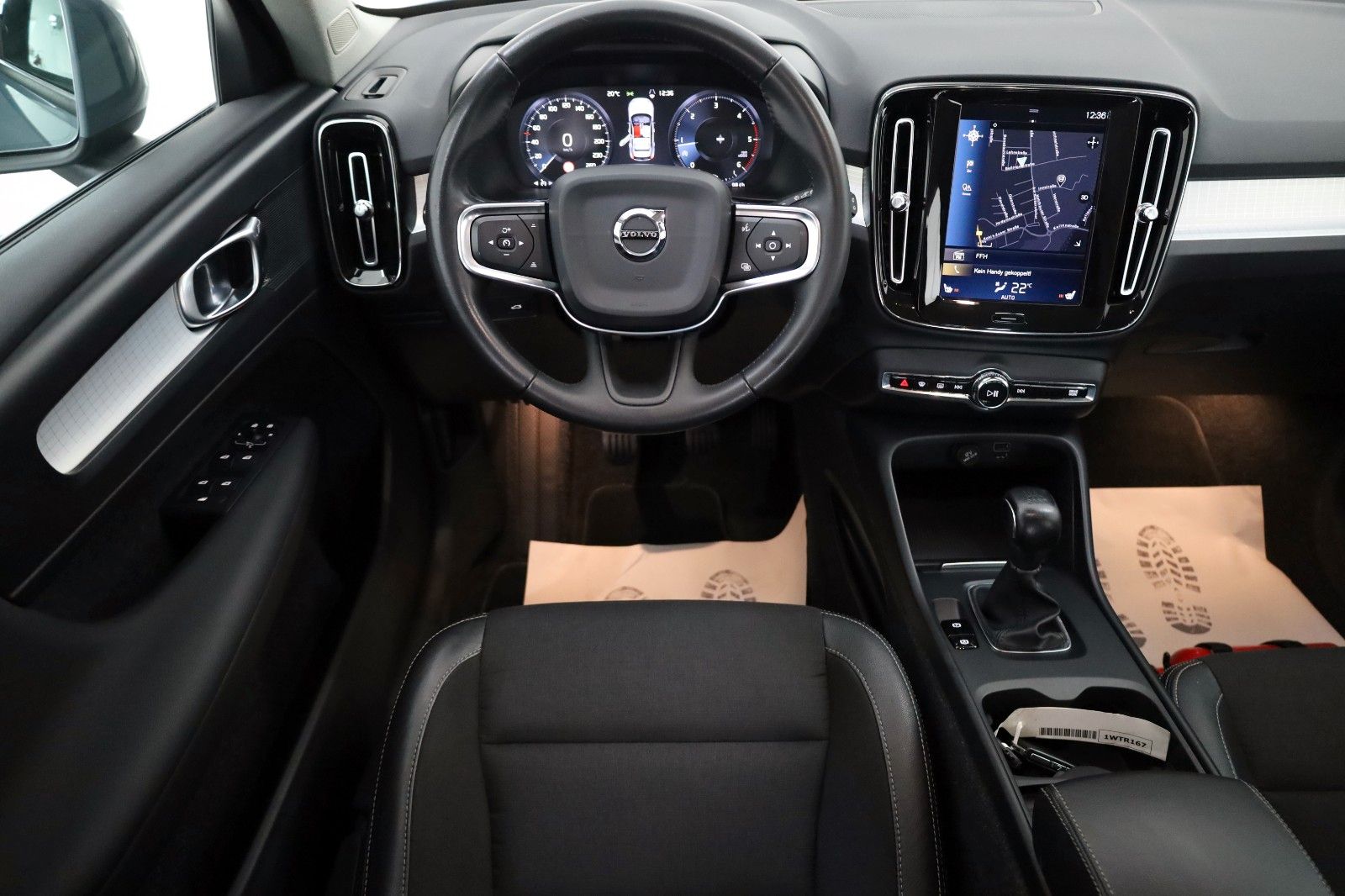 Fahrzeugabbildung Volvo XC40 Momentum Pro T.Leder,Navi,LED,SH,PDC,Apple