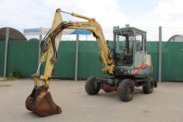 Yanmar YB401W - Nr.: 972