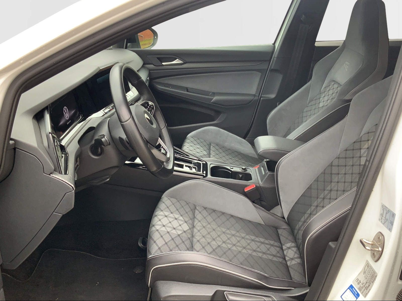 Golf VIII Variant 2.0 TSI R-Line,STHZ,IQL,RFK,NA