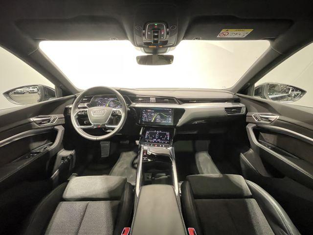 AUDI E-TRON SPORTBACK - 50 S LINE - 313 CV - PANORAMIQUE - HAYON ÉLECTRIQUE - TOIT OUVRANT