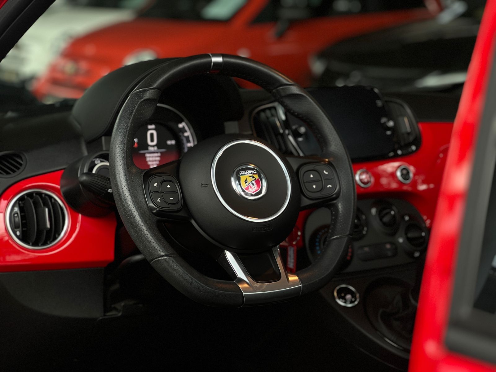 Fahrzeugabbildung Abarth 595C 1.4 T-Jet KLIMA NAVI ALU