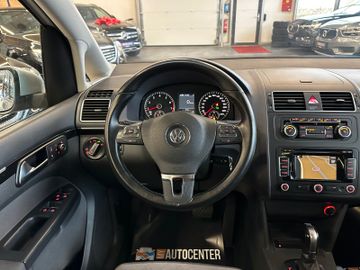 Volkswagen Touran Highline DSG *PANO*SHZ*NAVI*PDC*TEMPOMAT*