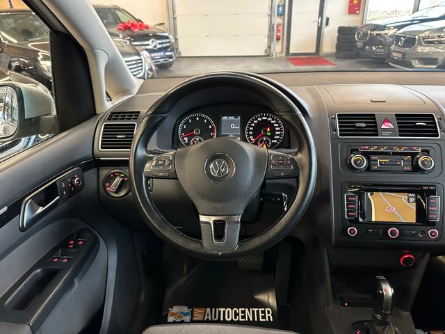 Volkswagen Touran Highline DSG *PANO*SHZ*NAVI*PDC*TEMPOMAT*