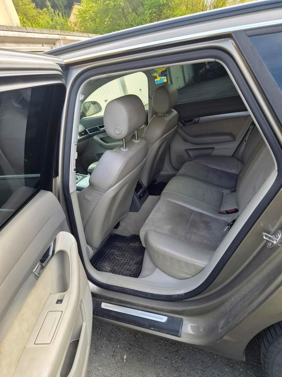 Audi Quattro 2011 — photo 15