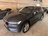 Volvo XC60 B4 AWD 1. Hand Sehr gute Ausstattung! - Volvo XC60: Geländewagen