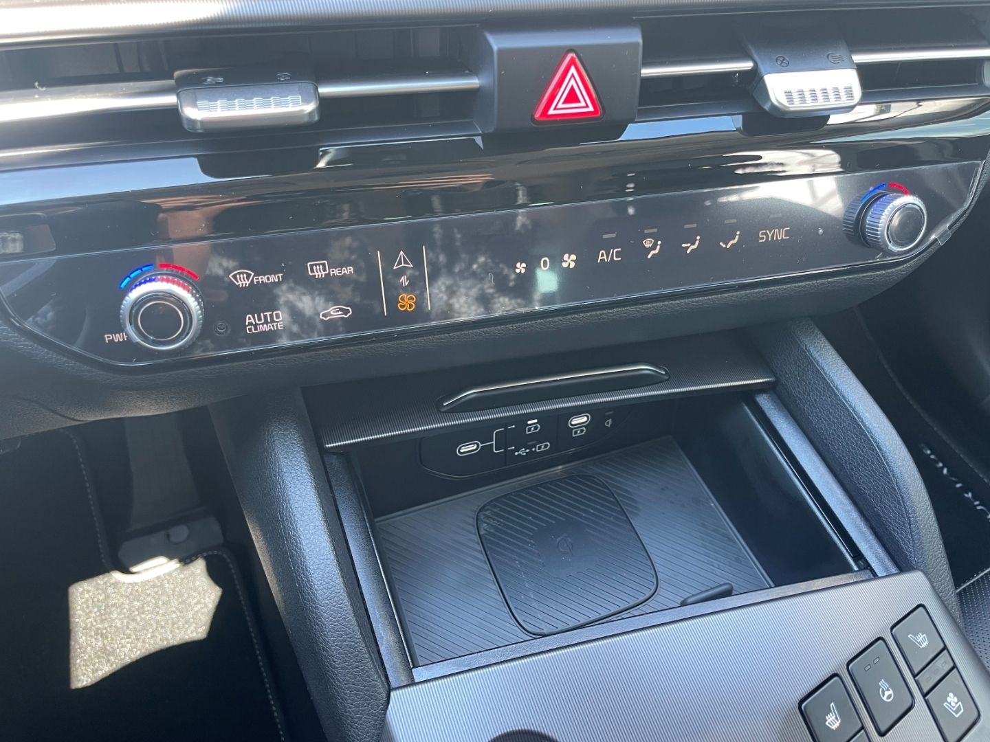 Fahrzeugabbildung Kia Sportage Spirit Sitzbelüftung, 360Kamera, HeadUp