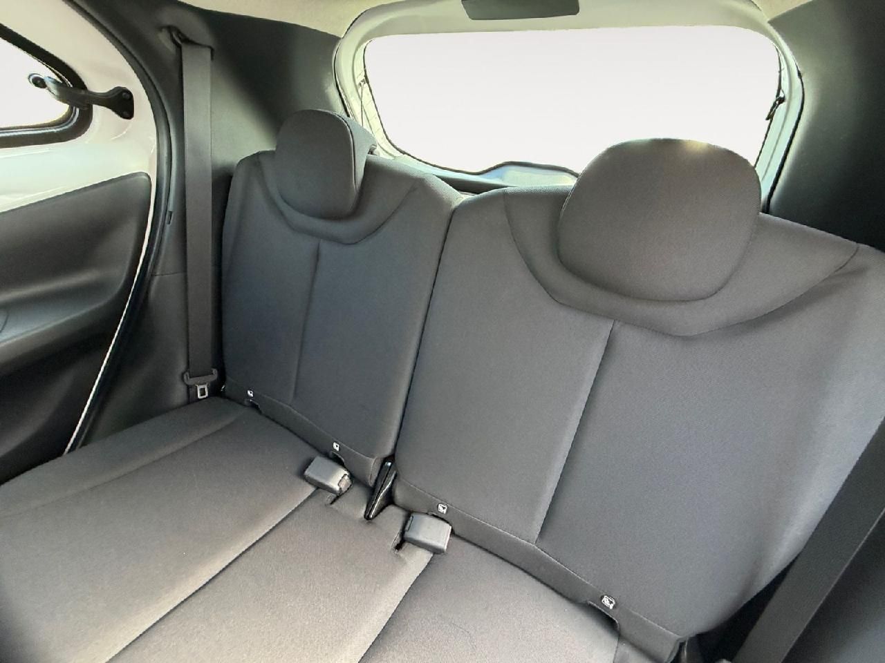 Fahrzeugabbildung Toyota Aygo X Play